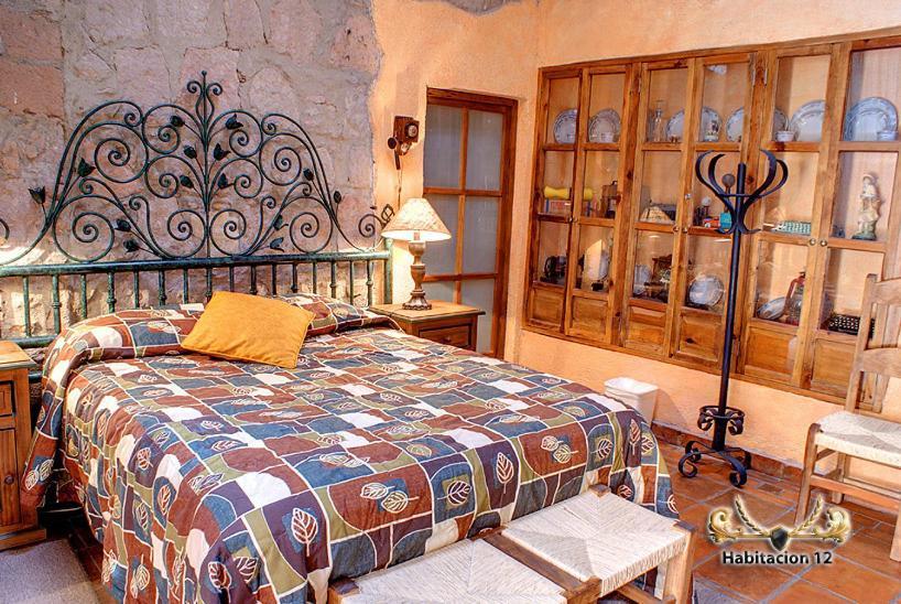 Hotel Casa Del Anticuario Morelia Zimmer foto